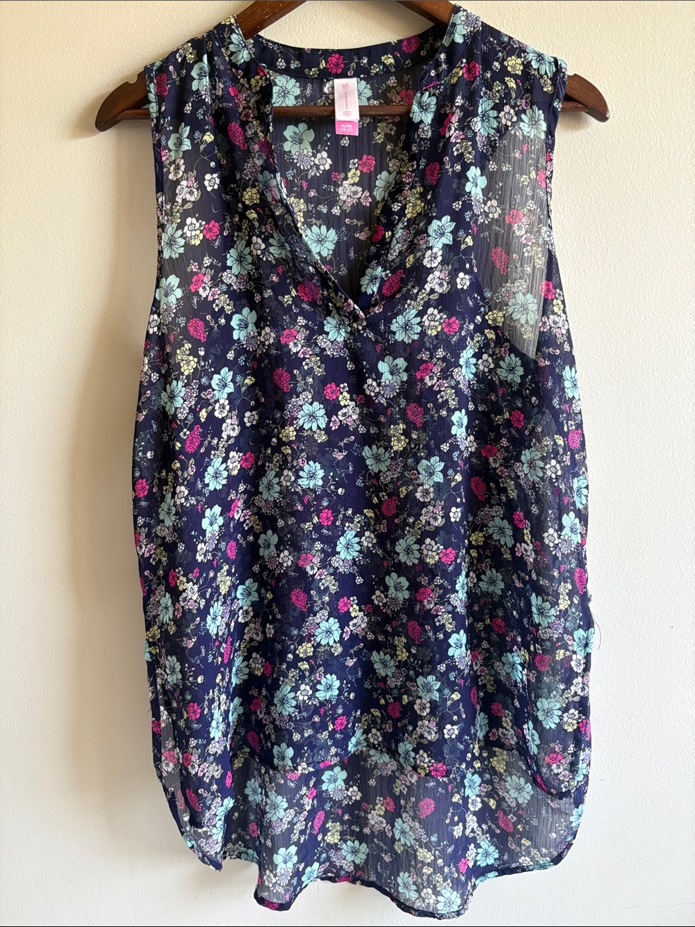 No Boundaries Floral High Low Sleeveless Blouse XXL‎ Sheer Navy Boho Tank